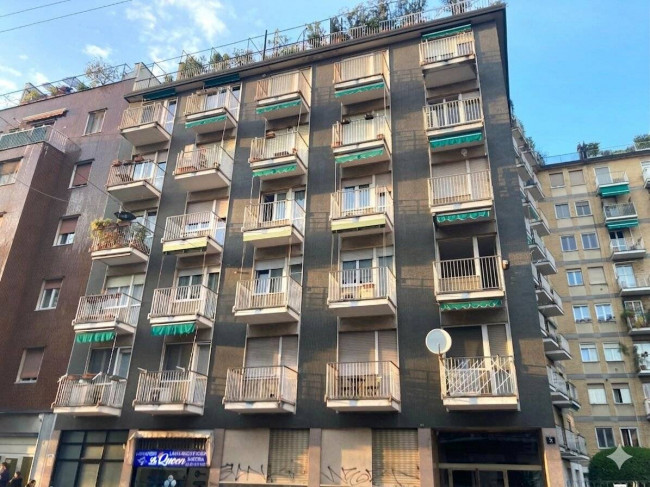 3 Locali in vendita a Milano