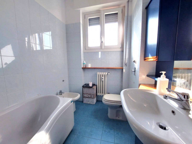 3 Locali in vendita a Segrate