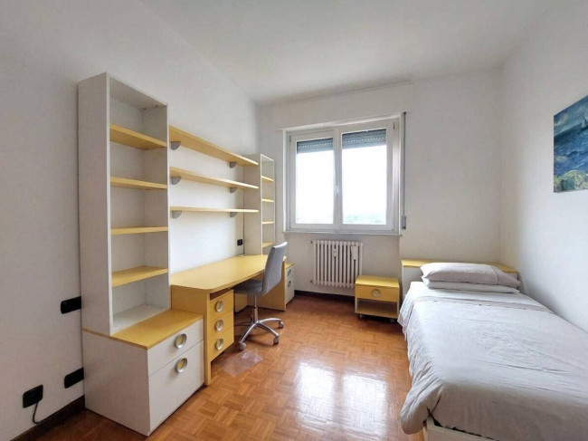 3 Locali in vendita a Segrate