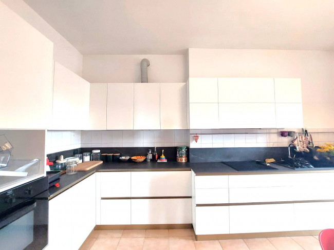 3 Locali in vendita a Segrate