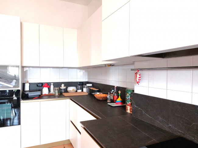 3 Locali in vendita a Segrate