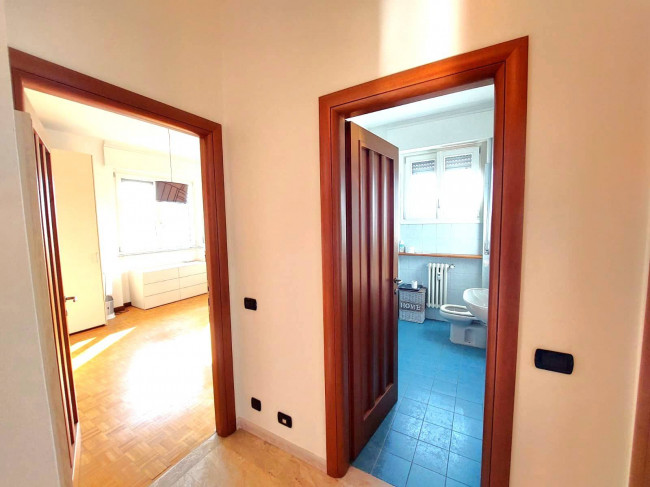 3 Locali in vendita a Segrate