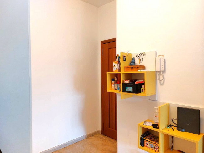 3 Locali in vendita a Segrate