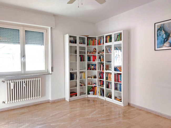 3 Locali in vendita a Segrate