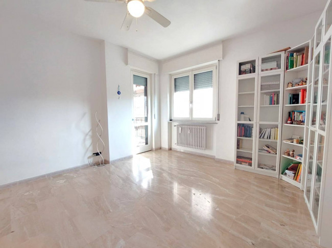 3 Locali in vendita a Segrate