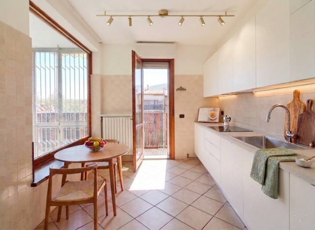 3 Locali in vendita a Segrate