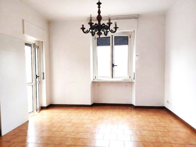 2 Locali in vendita a Segrate