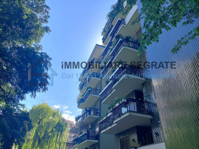 3 Locali in vendita a Segrate