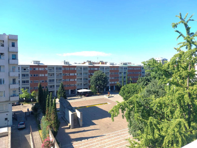 2 Locali in vendita a Segrate