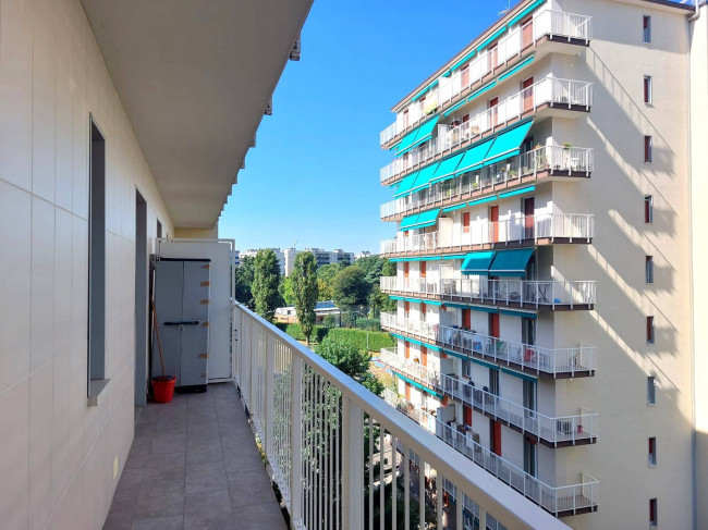 3 Locali in vendita a Pioltello