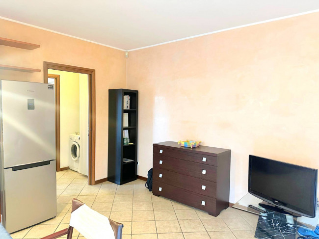 2 Locali in vendita a Segrate