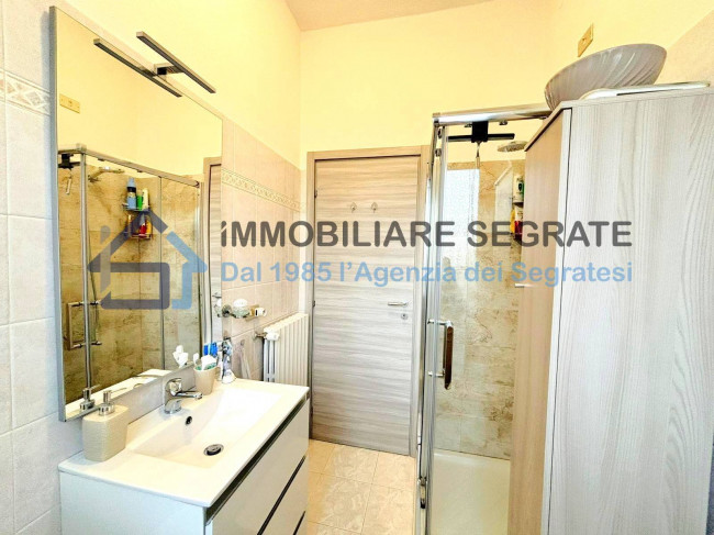 2 Locali in vendita a Segrate