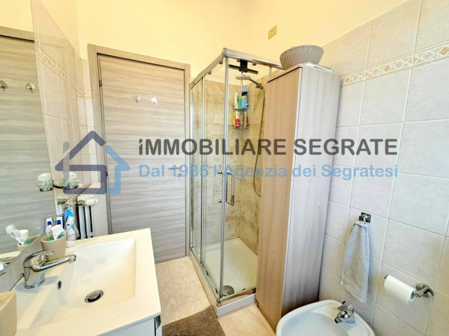 2 Locali in vendita a Segrate