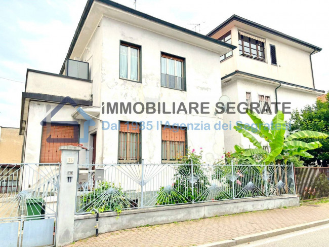 2 Locali in vendita a Segrate