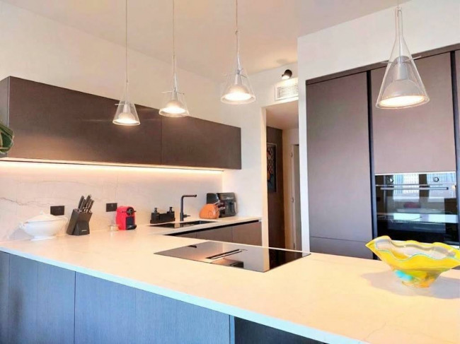 3 Locali in vendita a Milano