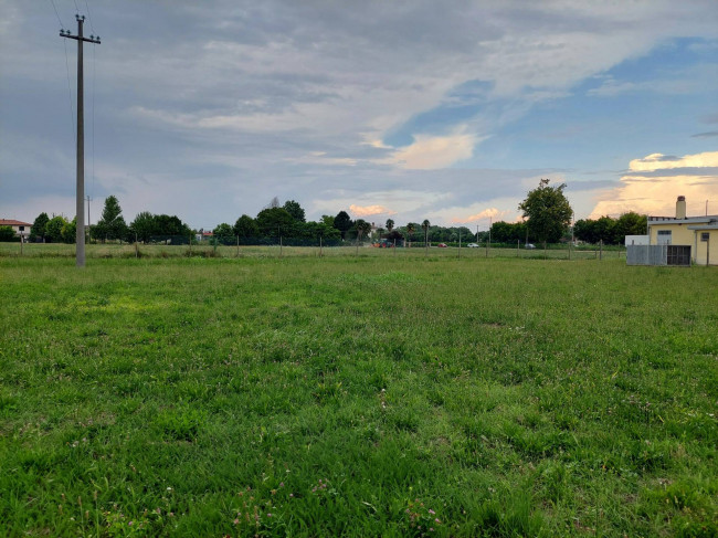 Terreno edificabile in vendita a Casale sul Sile