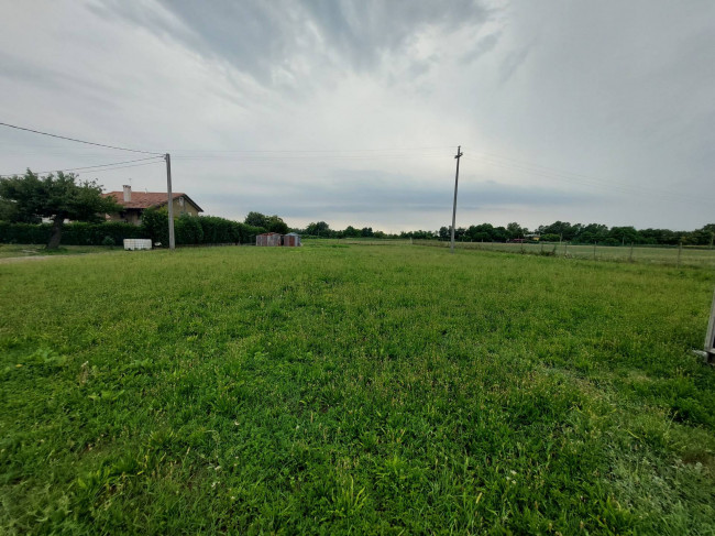 Terreno edificabile in vendita a Casale sul Sile