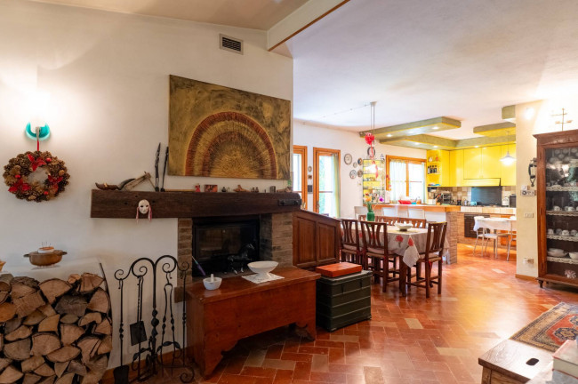 Bifamiliare in vendita a Santa Maria di Sala