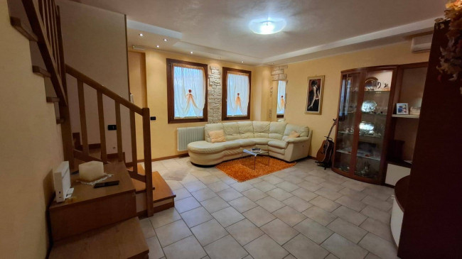 Villa a schiera in vendita a Susegana