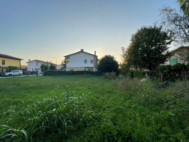Terreno edificabile in vendita a Monastier di Treviso