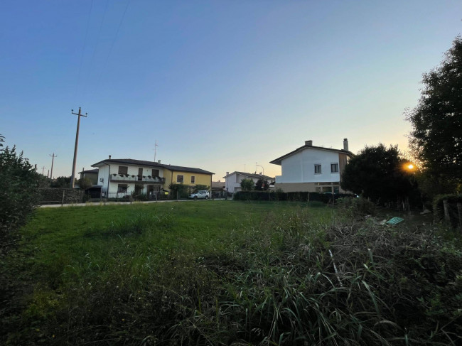 Terreno edificabile in vendita a Monastier di Treviso