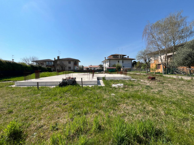 Terreno edificabile in vendita a Breda di Piave
