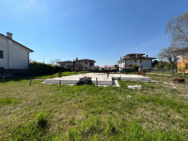 Terreno edificabile in vendita a Breda di Piave