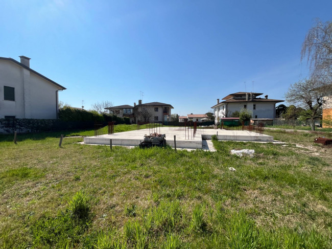 Casa indipendente in vendita a Breda di Piave