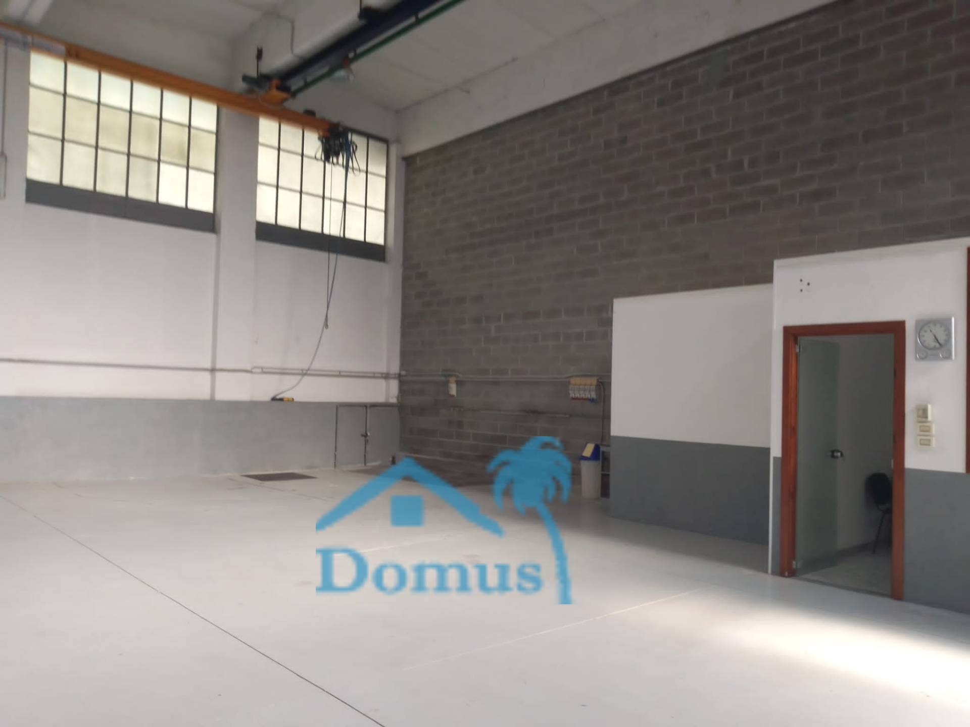 Capannone in vendita a Pinerolo