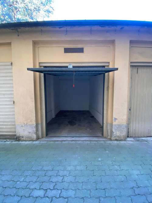 Garage/Box/Posto auto in affitto a Pinerolo (TO)