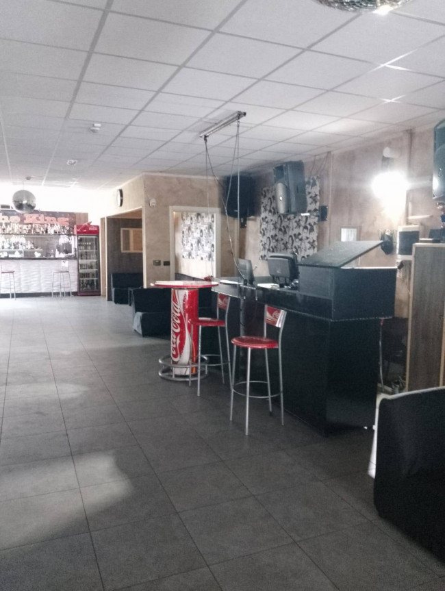 Attività commerciale in vendita a Bricherasio