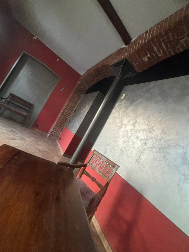 Locale commerciale in affitto a Pinerolo