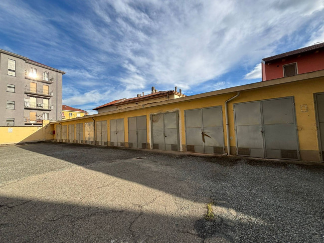Box o garage in vendita a Pinerolo