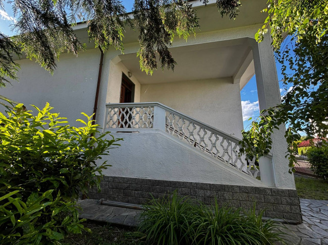 Villa in vendita a Pinerolo