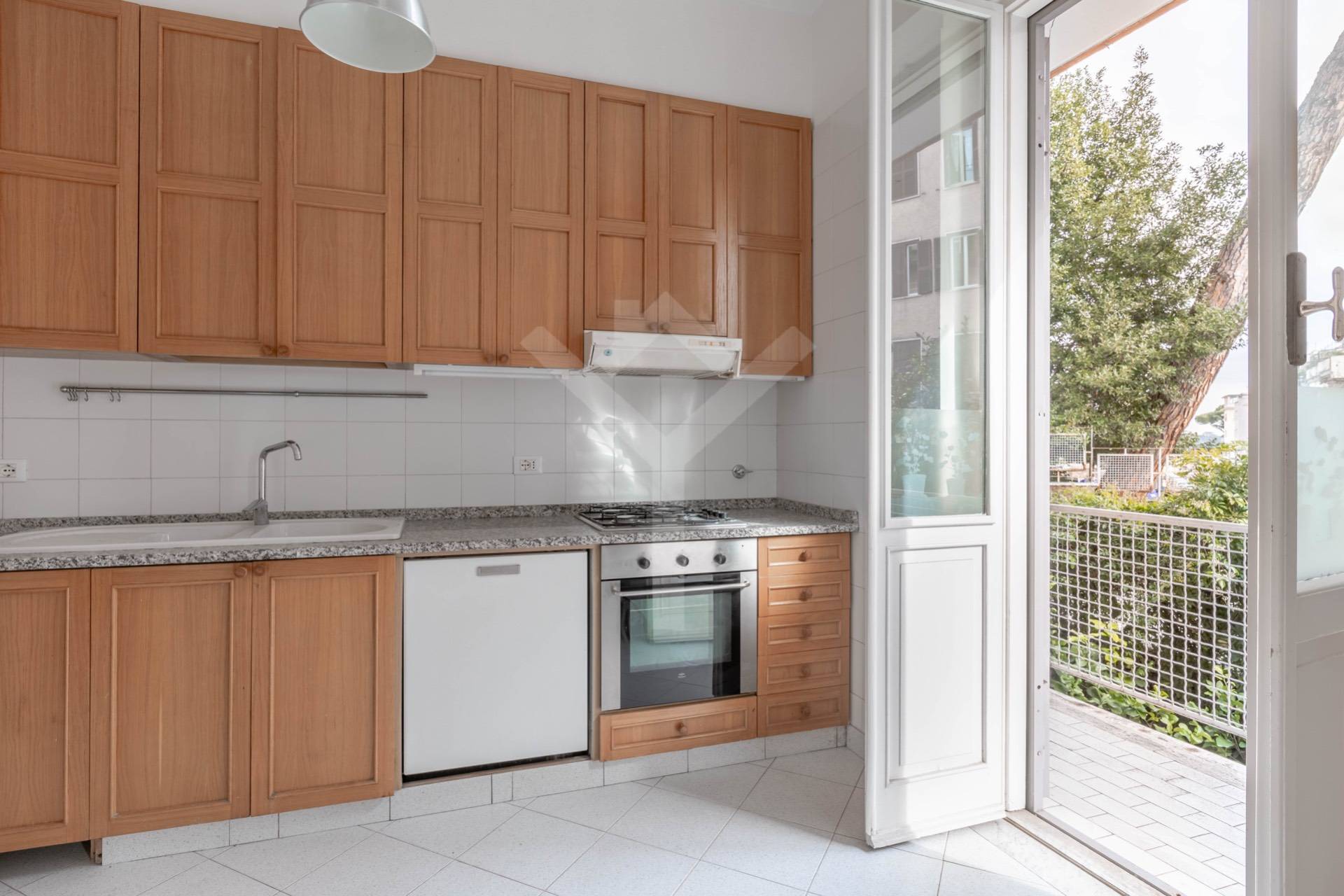 Apartment for Rent to Roma