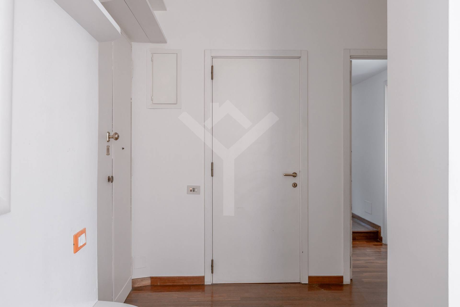 Apartment for Rent to Roma