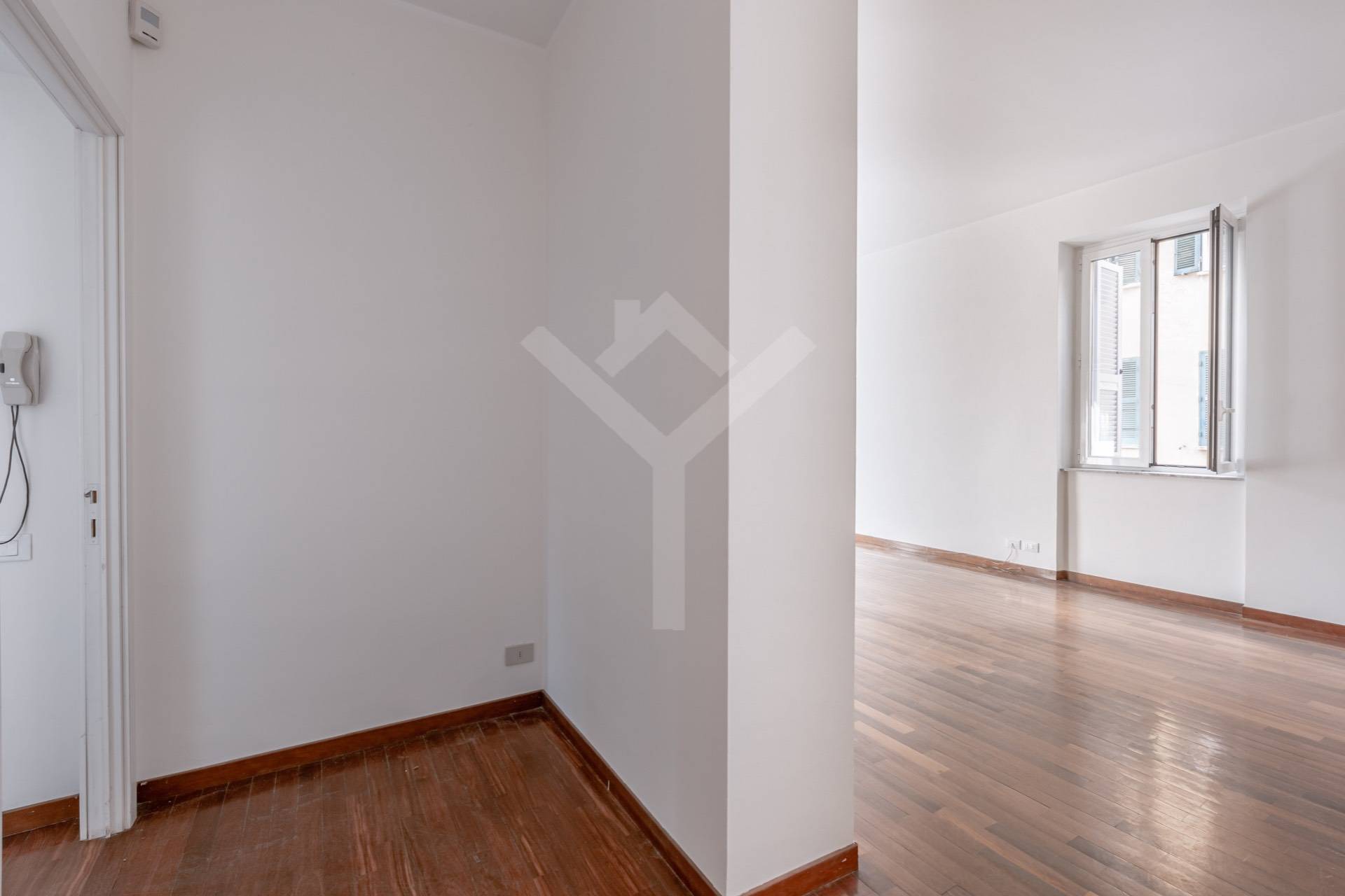 Apartment for Rent to Roma