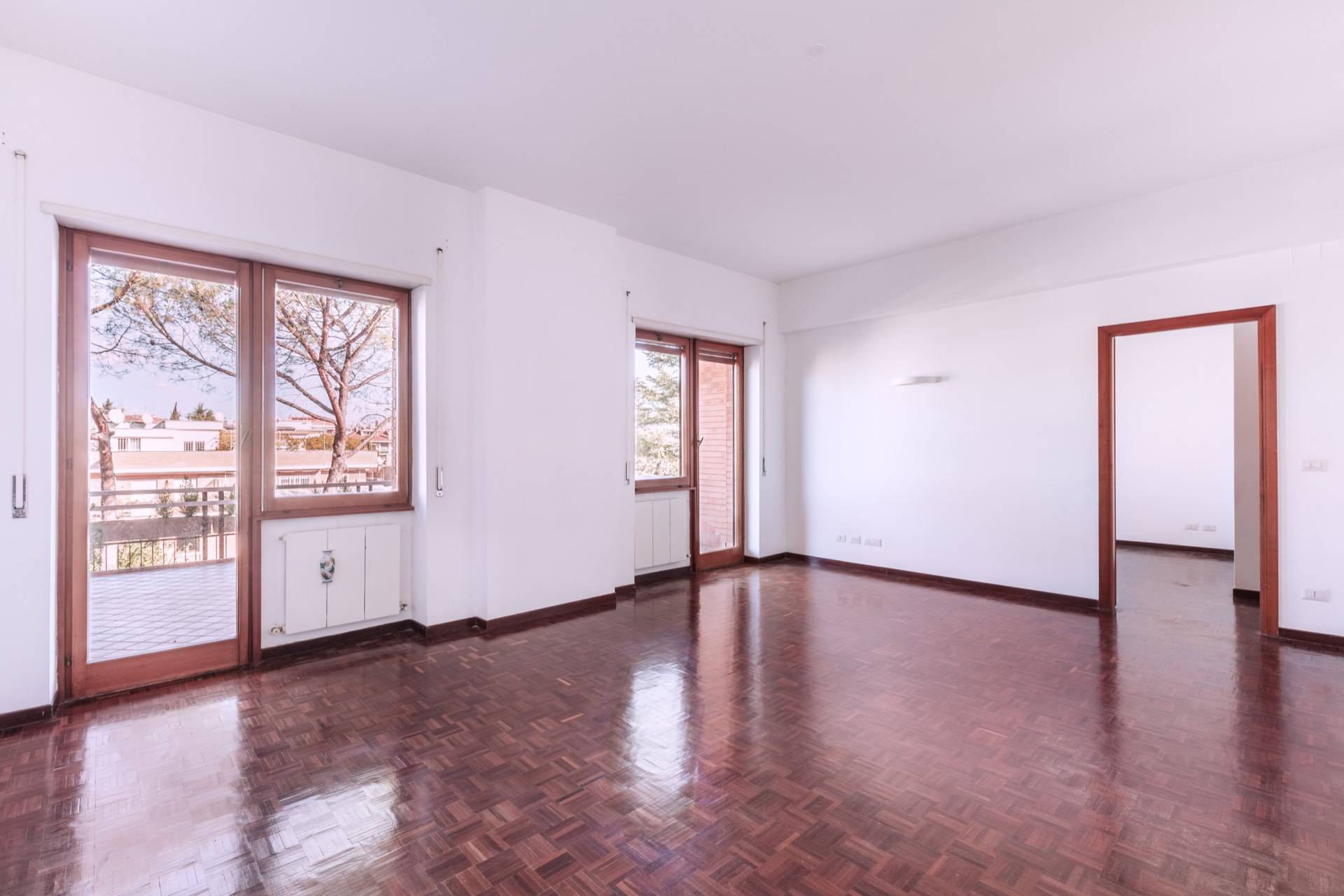 Apartment for Rent to Roma