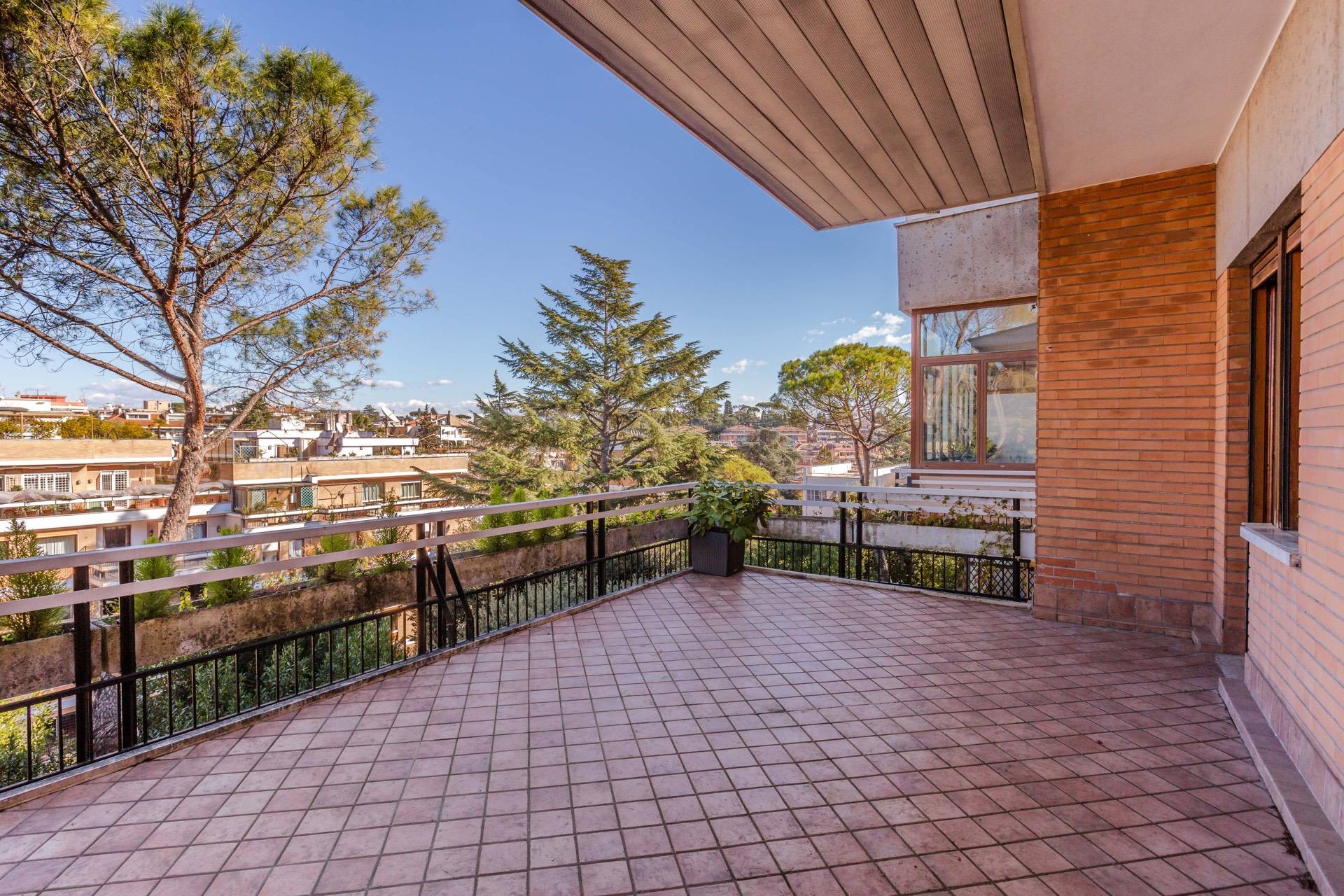 Apartment for Rent to Roma