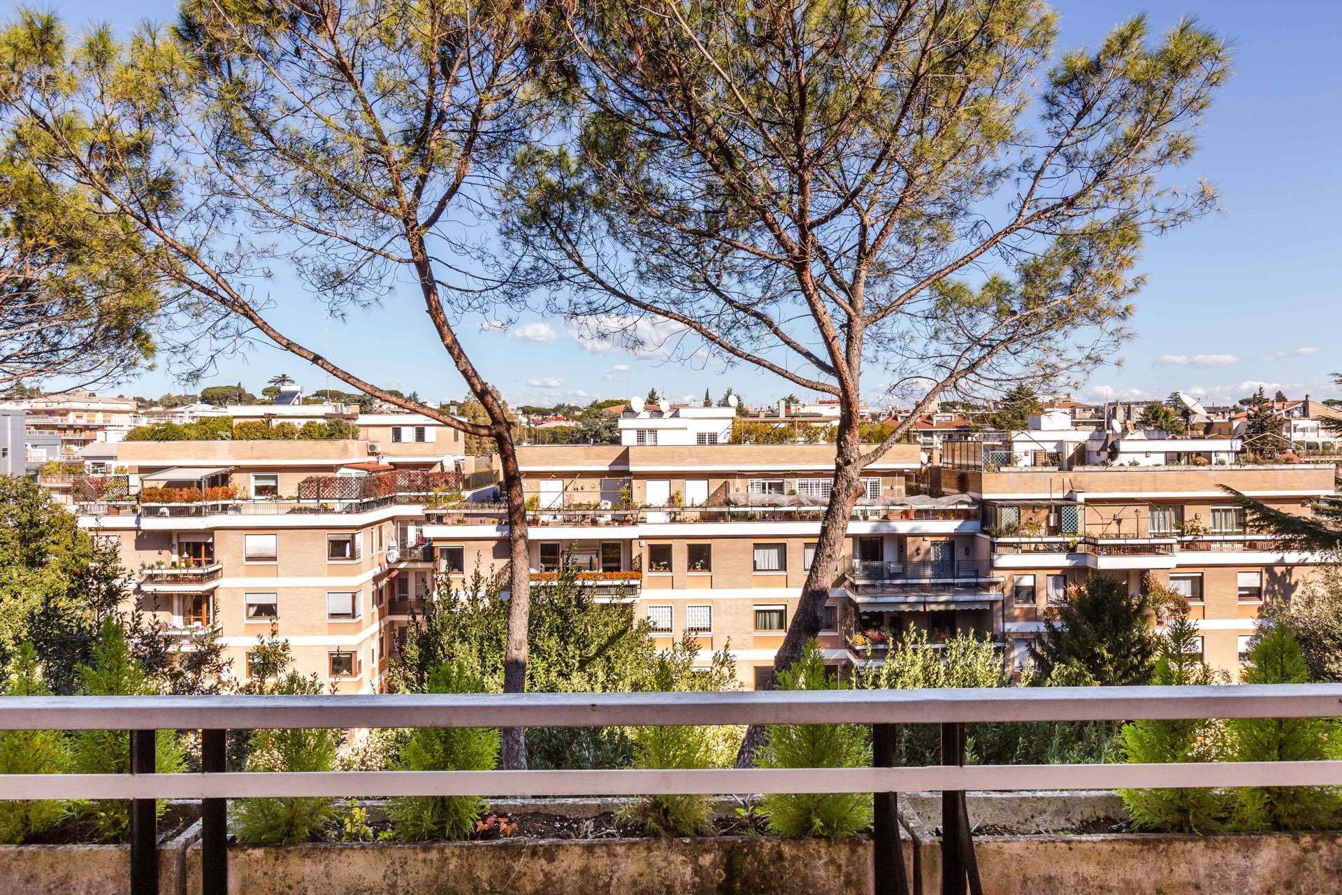 Apartment for Rent to Roma