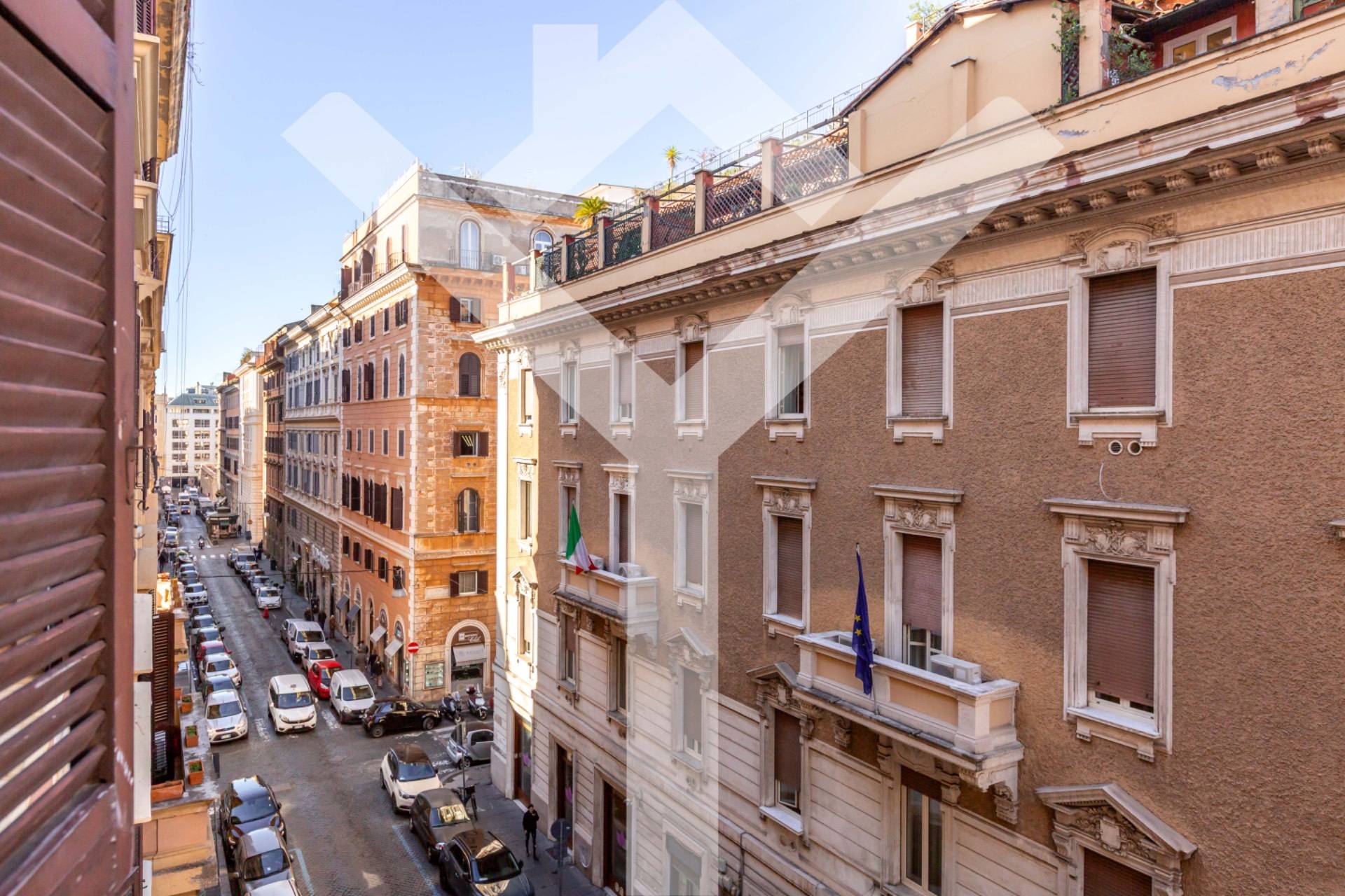 Apartment for Sale to Roma