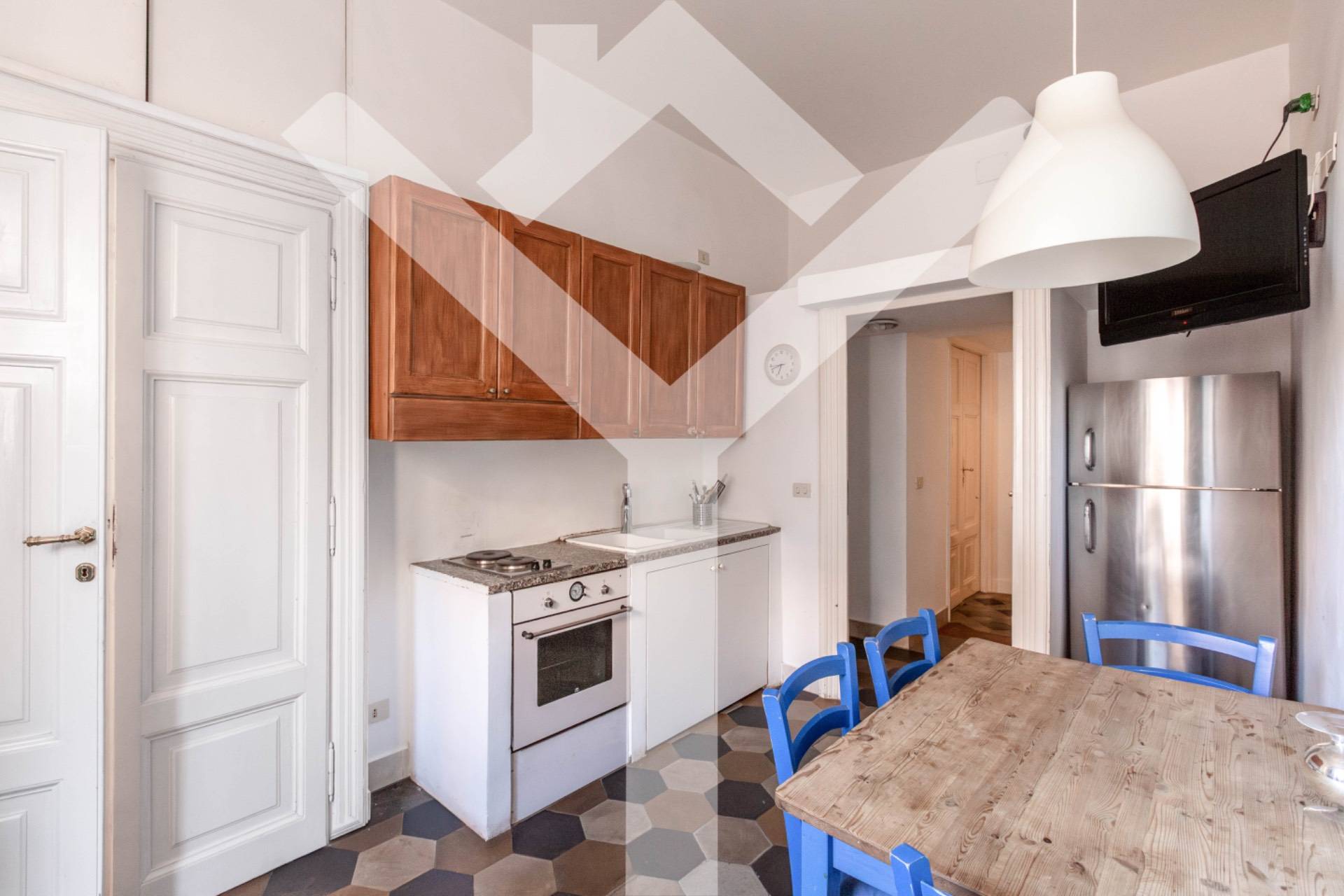 Apartment for Sale to Roma