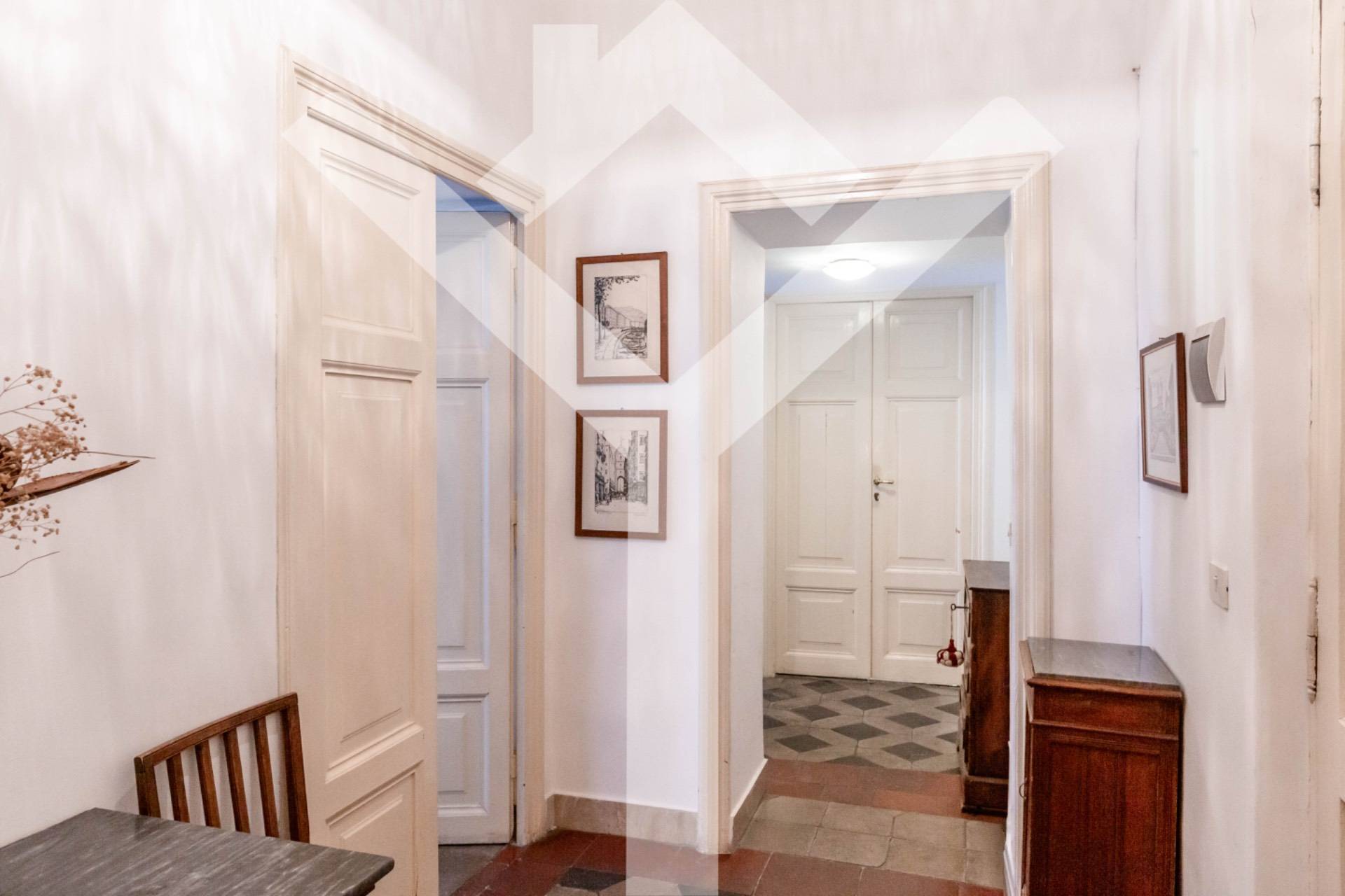 Apartment for Sale to Roma