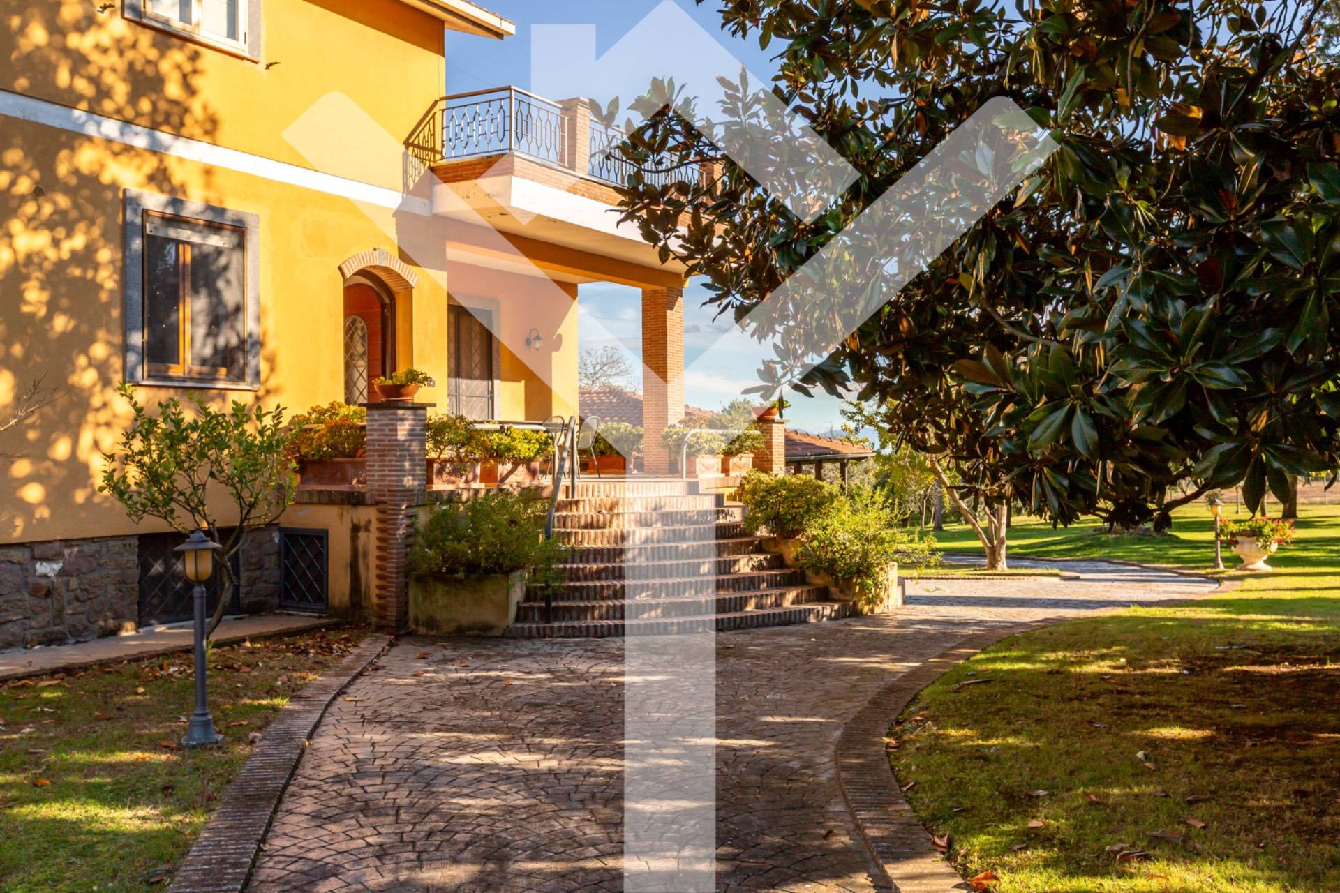 Villa for Sale to Ronciglione