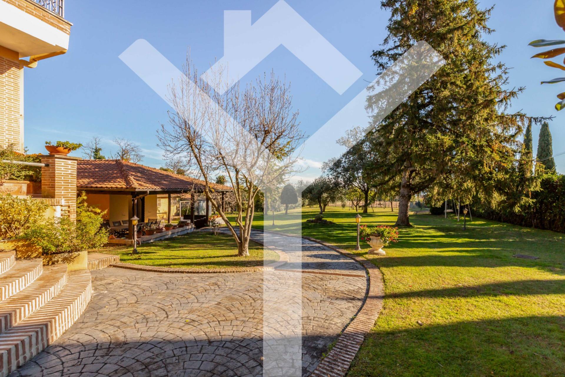 Villa for Sale to Ronciglione