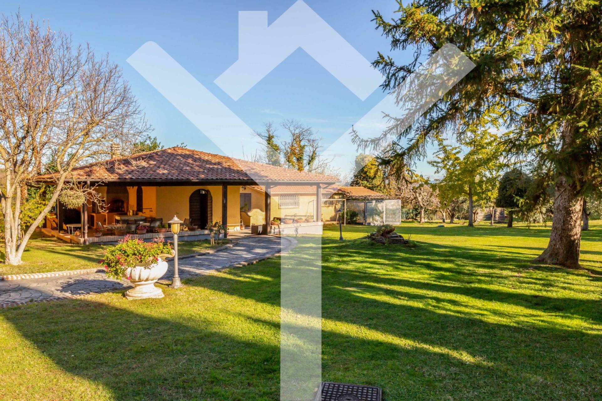 Villa for Sale to Ronciglione