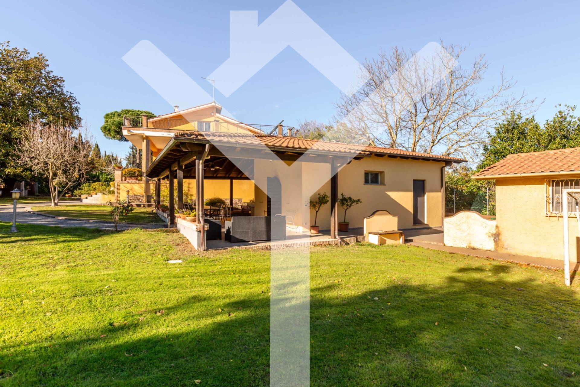 Villa for Sale to Ronciglione