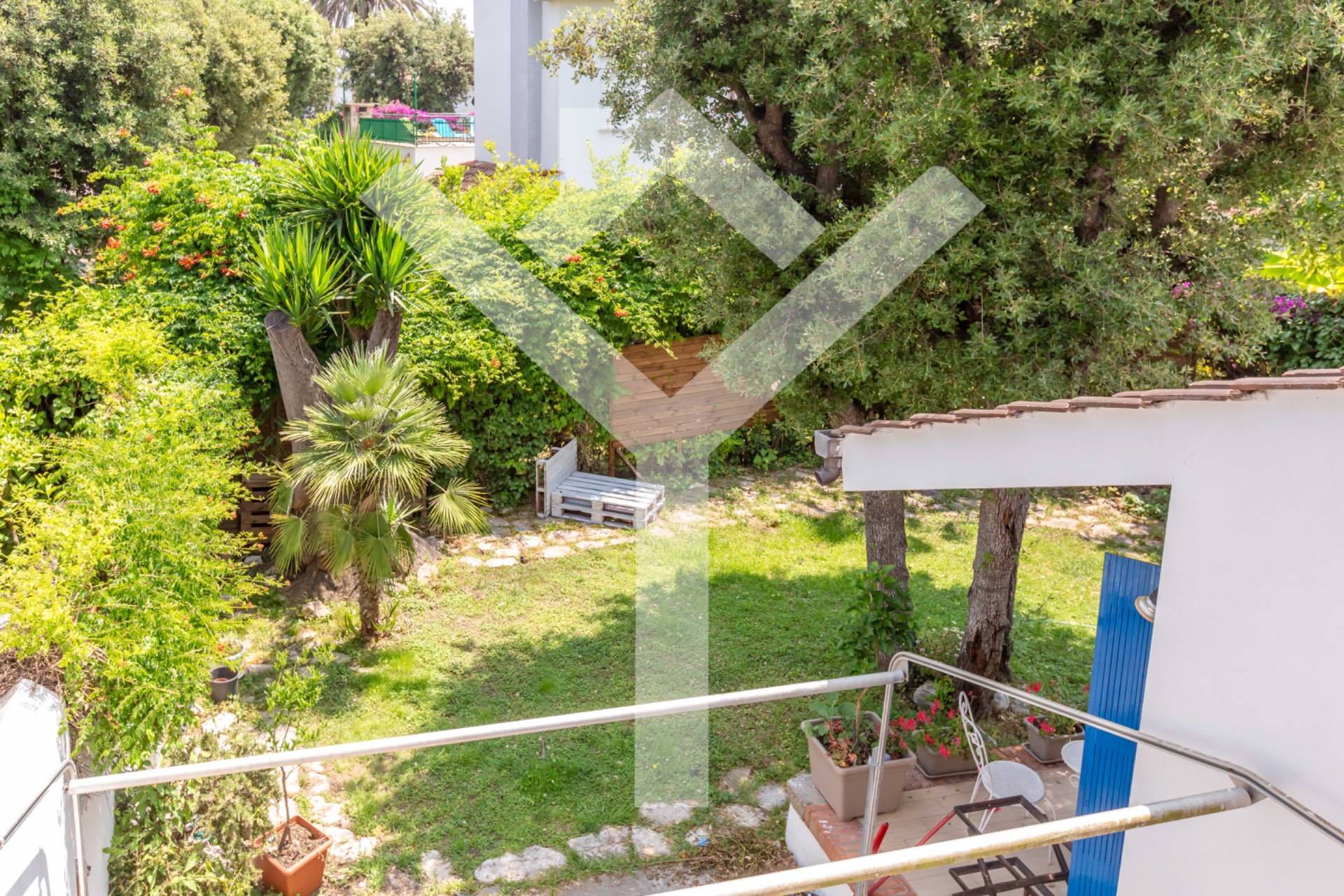 Villa in Affitto a Fiumicino