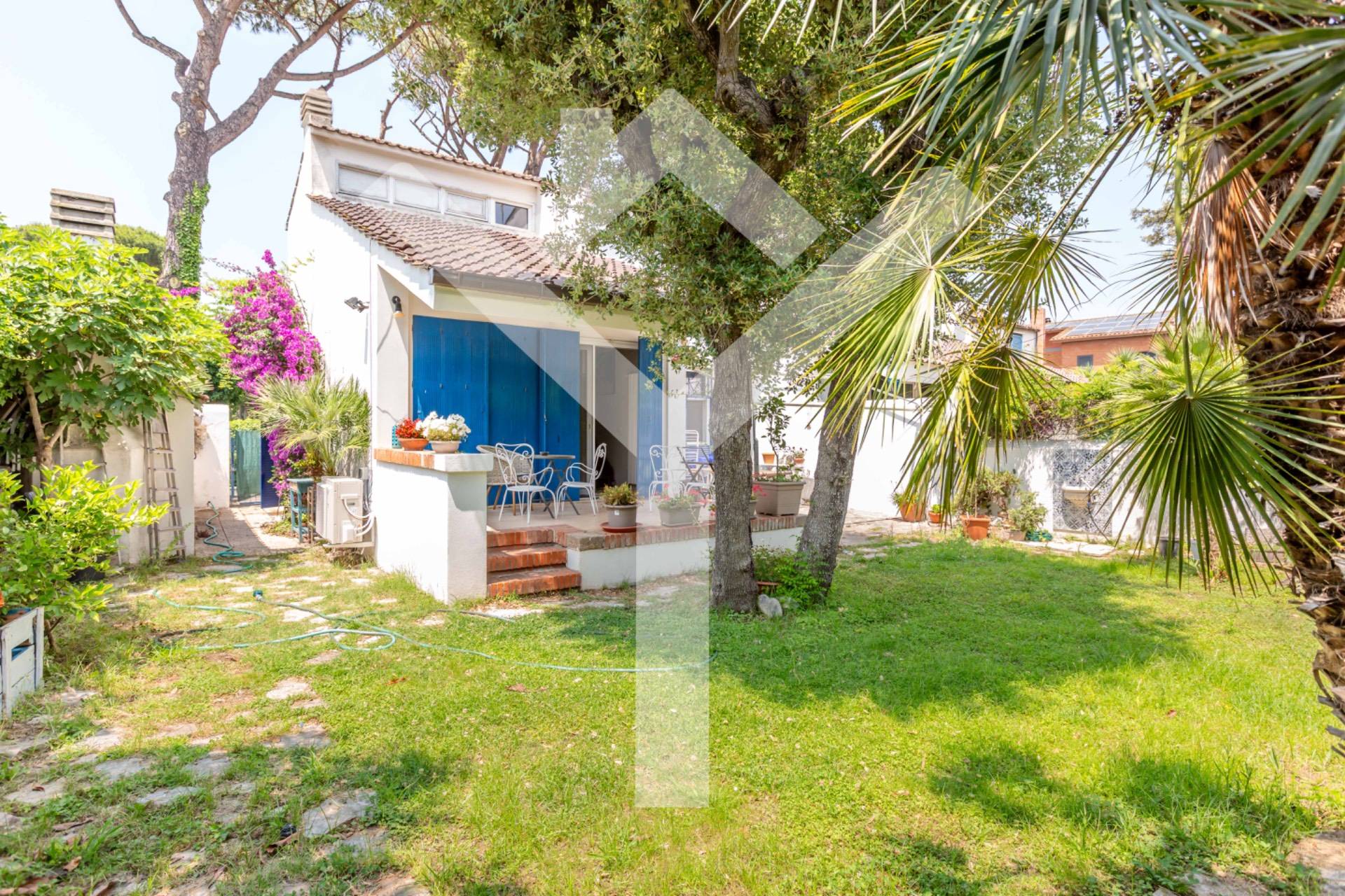 Villa in Affitto a Fiumicino