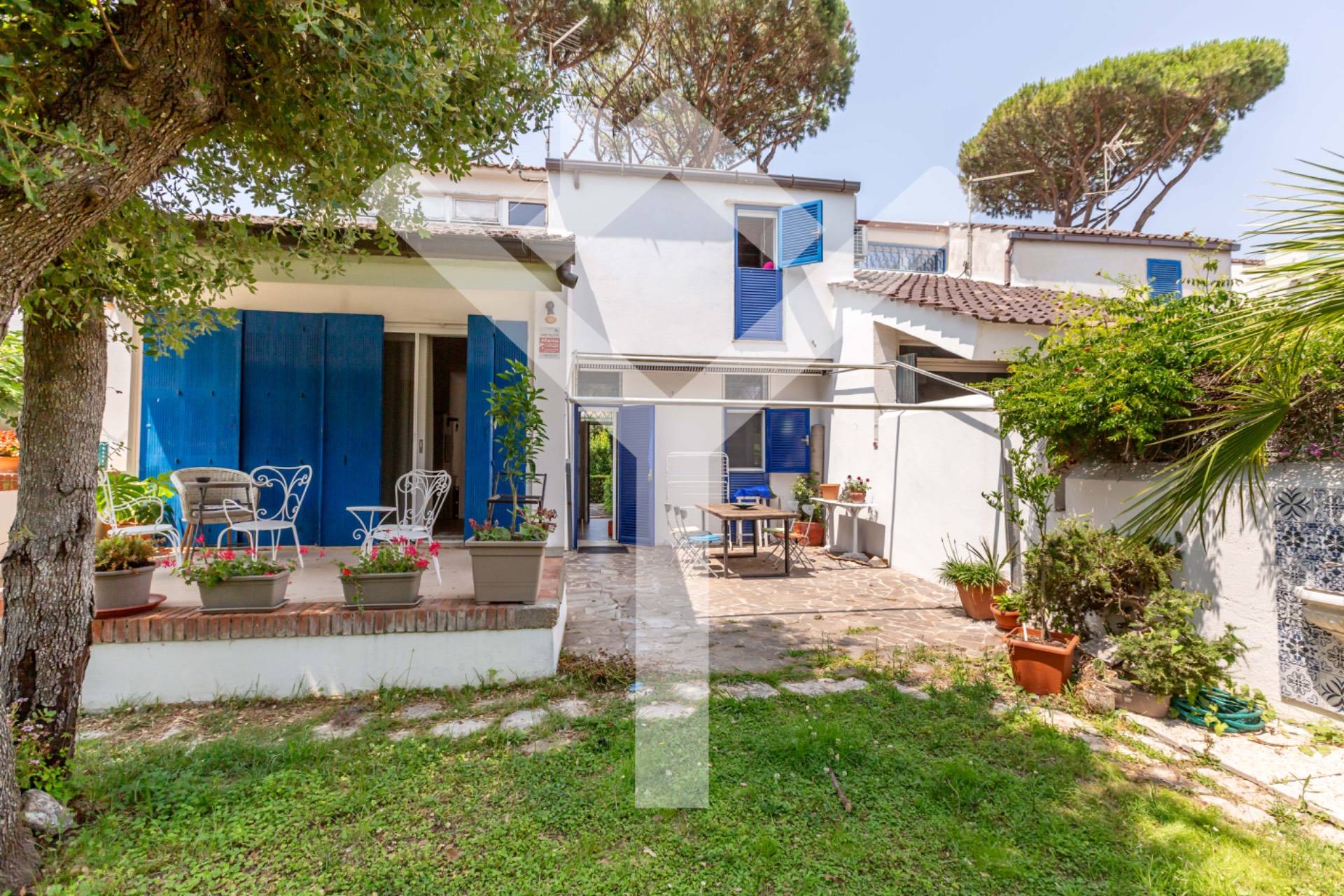 Villa in Affitto a Fiumicino
